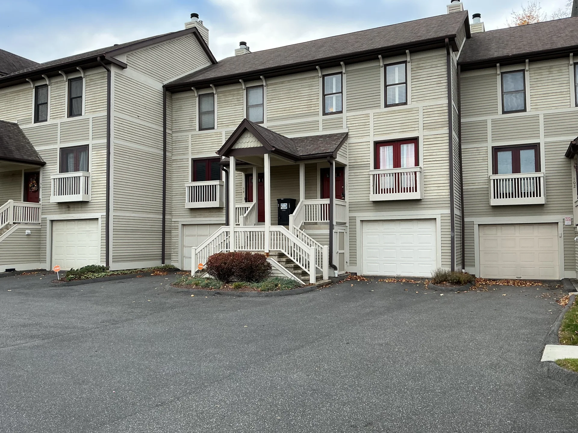 100 Front Street #100, New Haven, CT