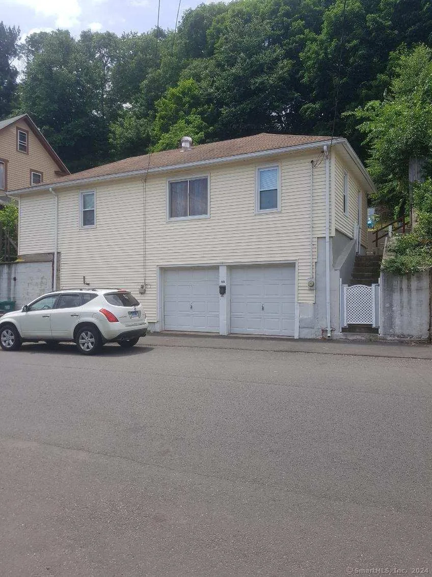 68 New Street, Seymour, CT