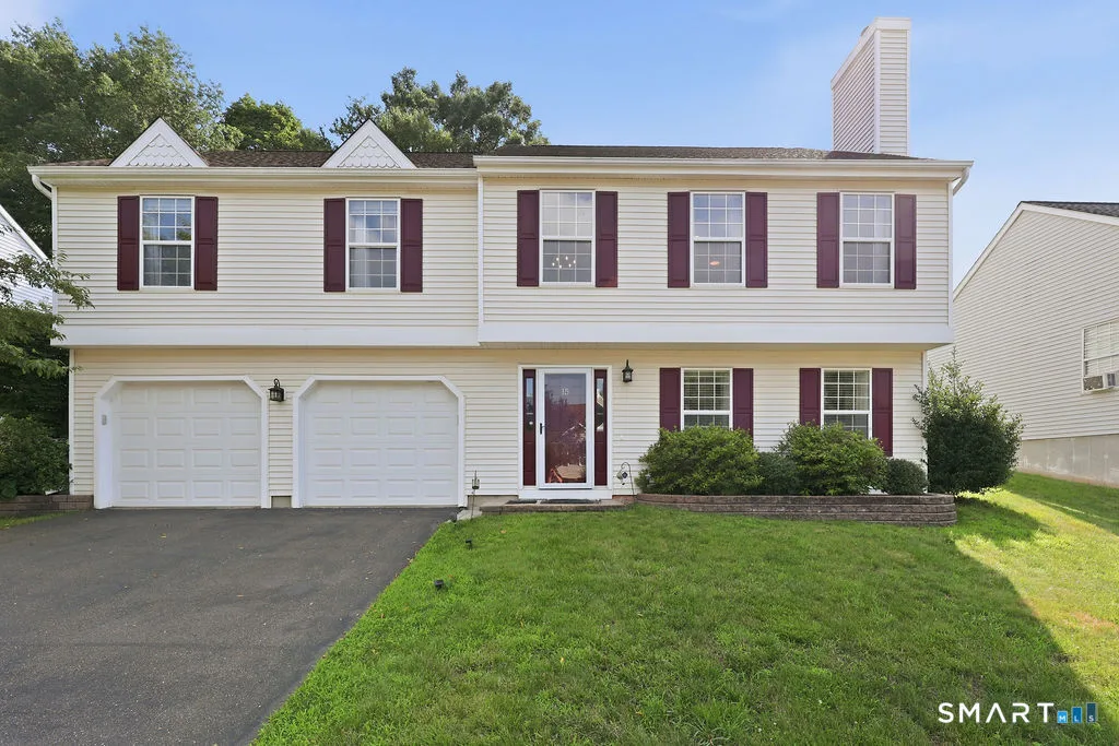 15 Mulberry Lane, Middletown, CT