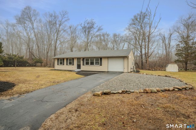 153 Meeting House Lane, Ledyard, CT