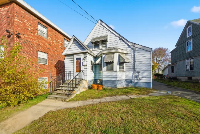 332 Palisade Avenue