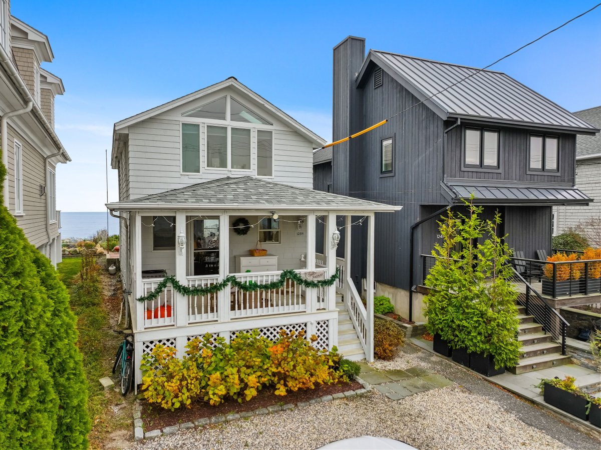 1235-1236 Fairfield Beach Road, Fairfield, CT