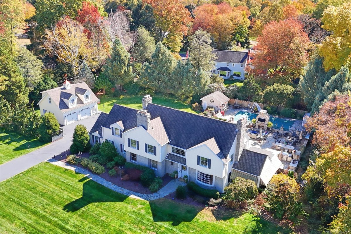 830 Bayberry Lane, Orange, CT