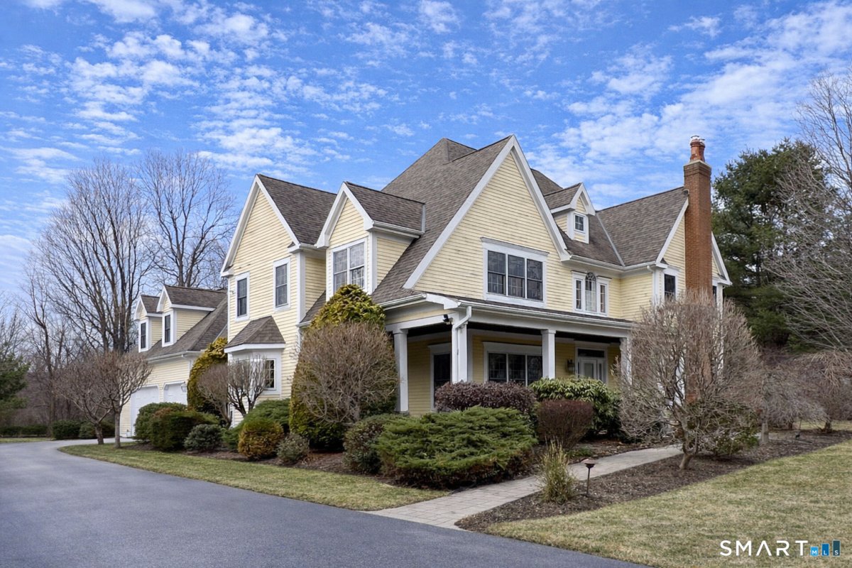 2 Ventres Way, Burlington, CT