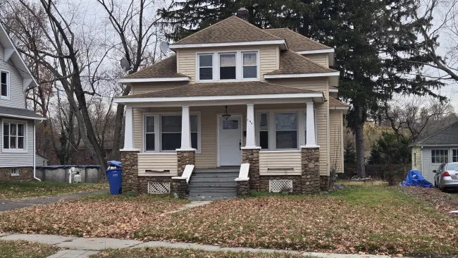 104 Gale Avenue