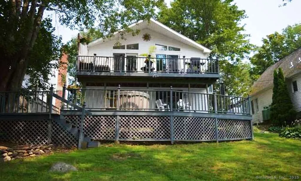 124 East Street, Wolcott, CT