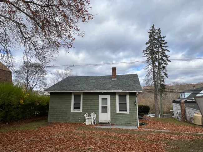 231 Poquonnock Road, Groton, CT