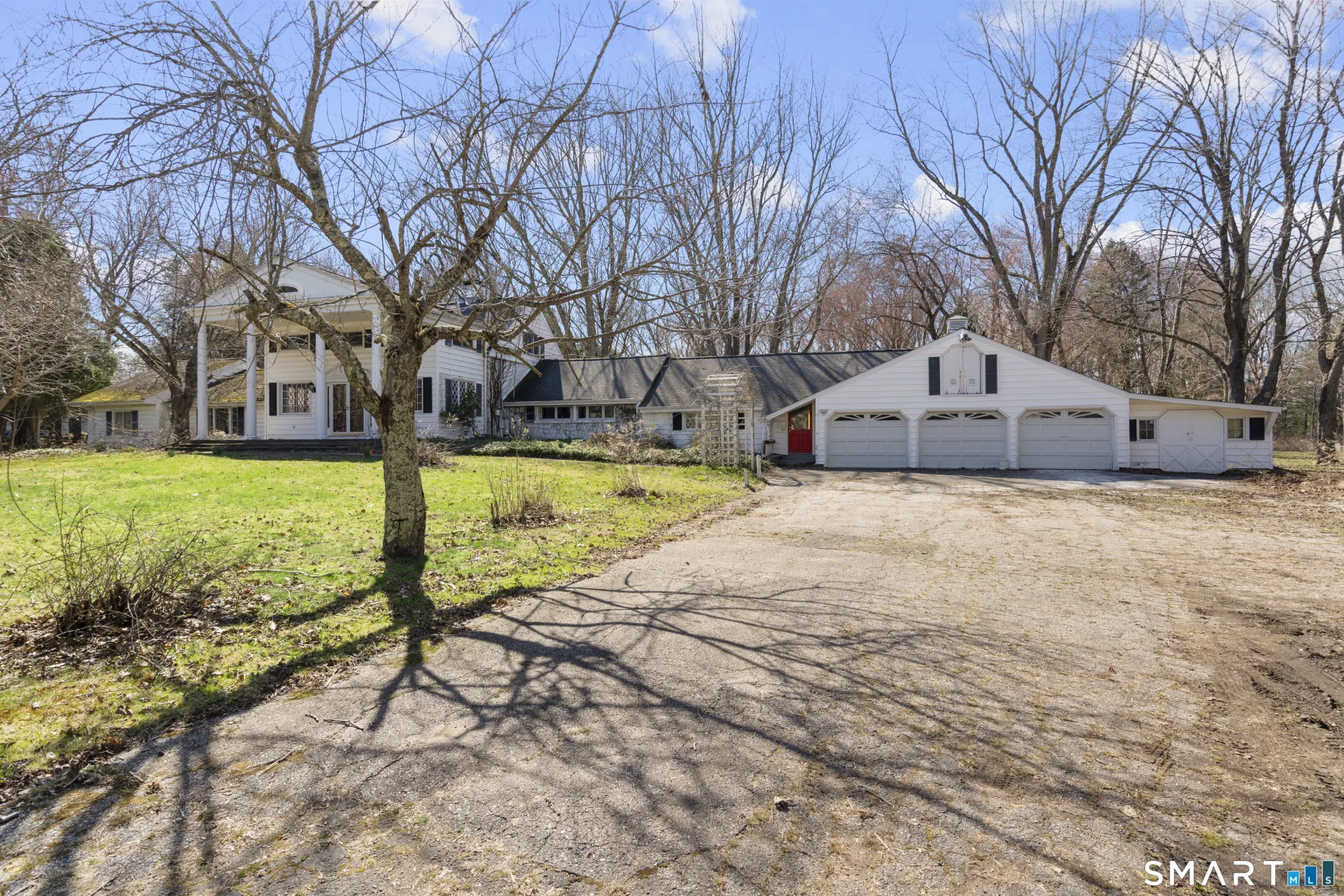 835 Monroe Turnpike, Monroe, CT