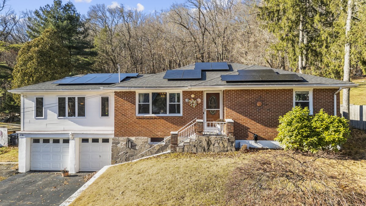 208 Bungay Road, Seymour, CT