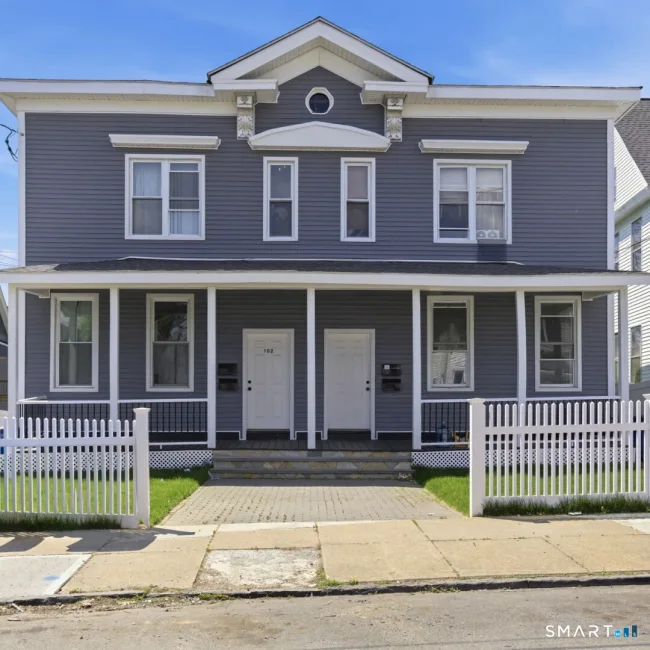 100 Putnam Street