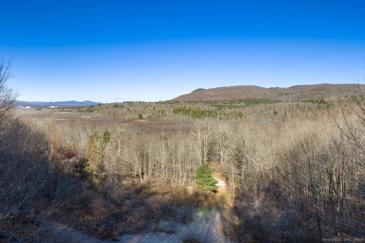 66 Barnes Road, Canaan, CT