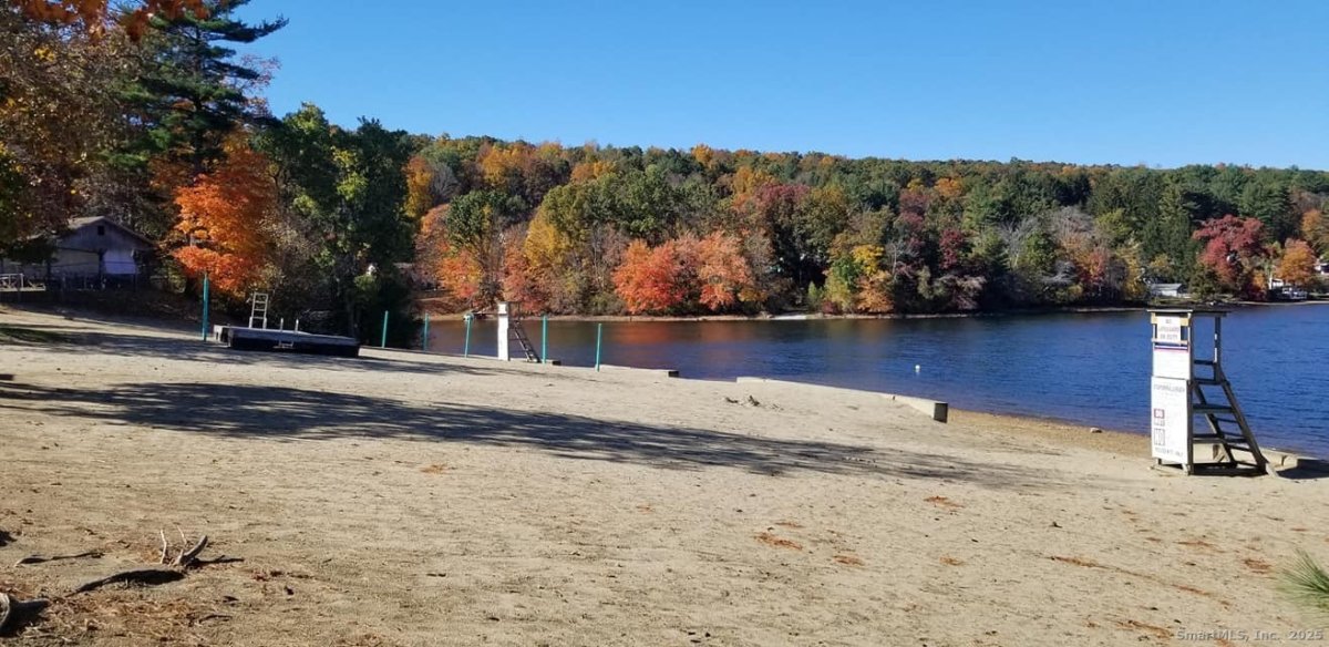 118 Lake Shore Boulevard, Stafford, CT