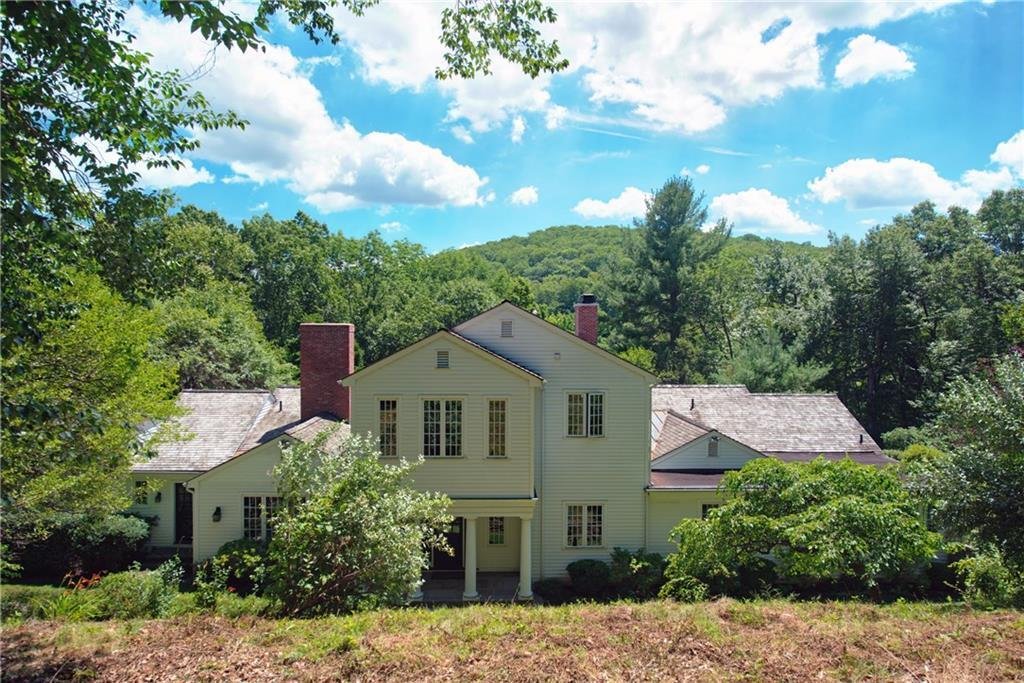 1030 Washington Woodbury Road, Roxbury, CT