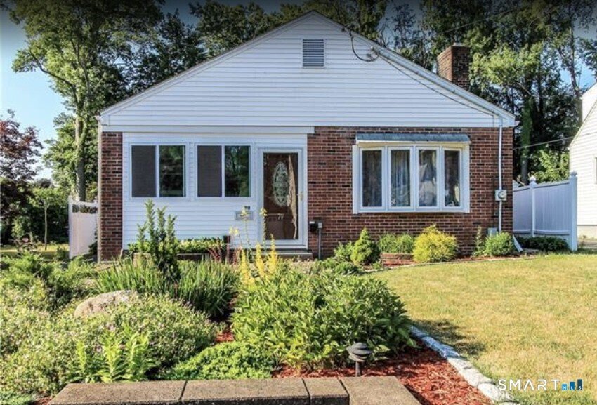 79 Piper Brook Avenue, Newington, CT