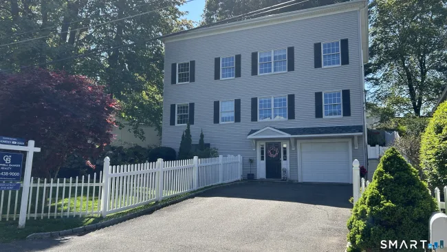26 Abbott Avenue
