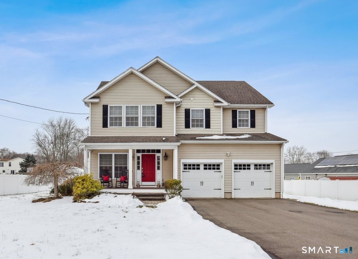 10 Ball Road, North Haven, CT