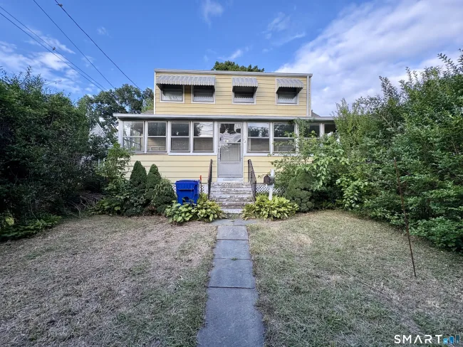 12 Devon Avenue