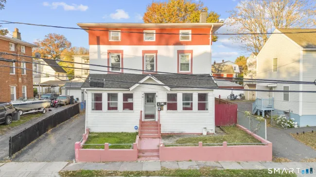 87 Amity Street