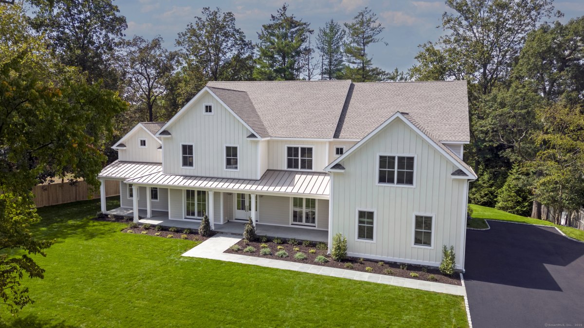 32 Webb Road, Westport, CT