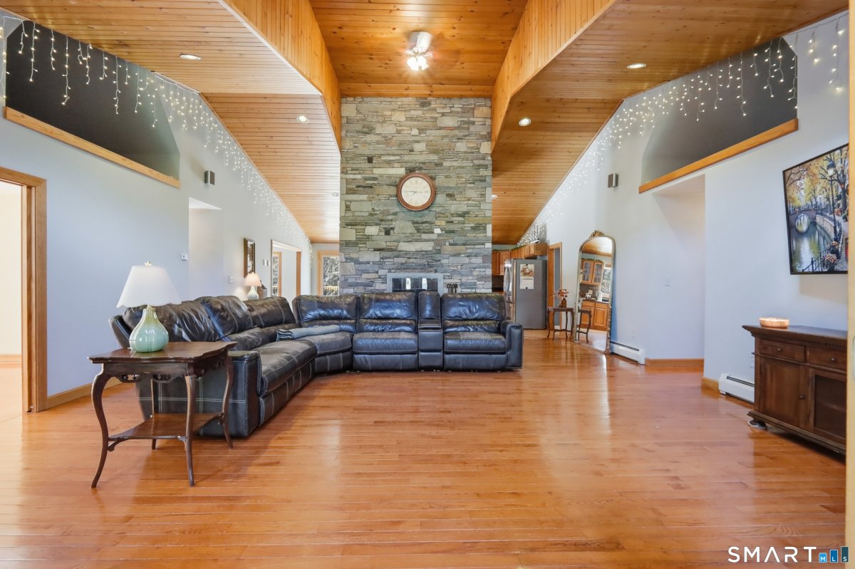 679 Bailey Hill Road, Killingly, CT