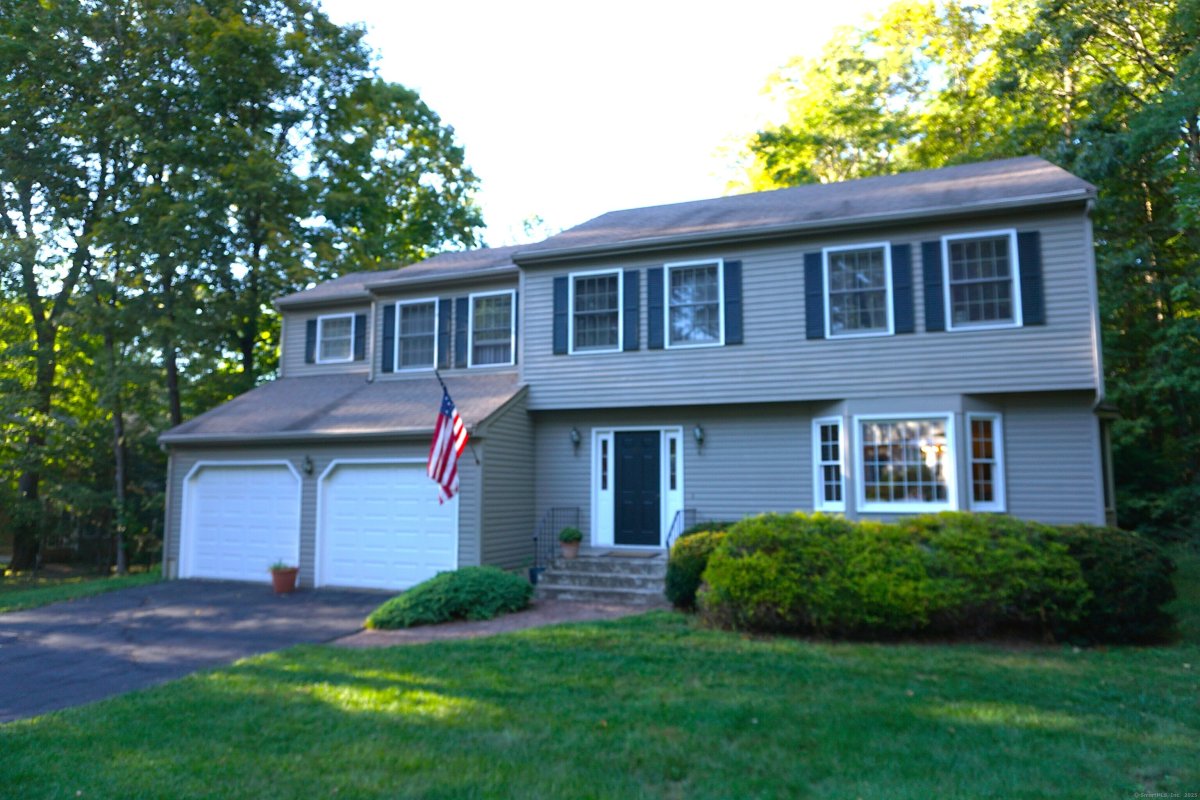 24 Green Woods Lane, Farmington, CT
