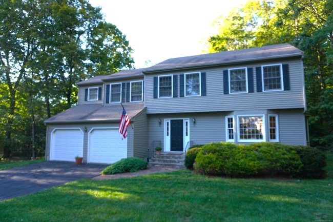 24 Green Woods Lane, Farmington, CT