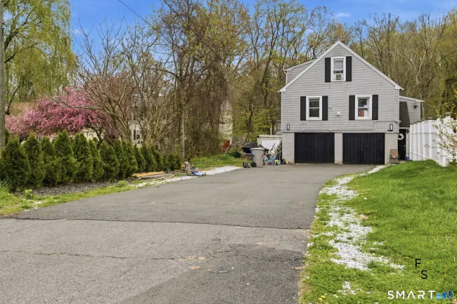 135 Newell Avenue