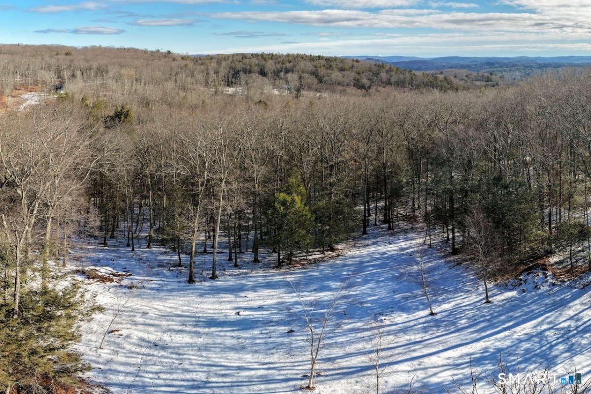 77 Belgo Road, Salisbury, CT