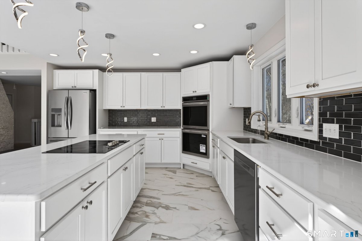 44 Chamberlain Hill Road, Middletown, CT