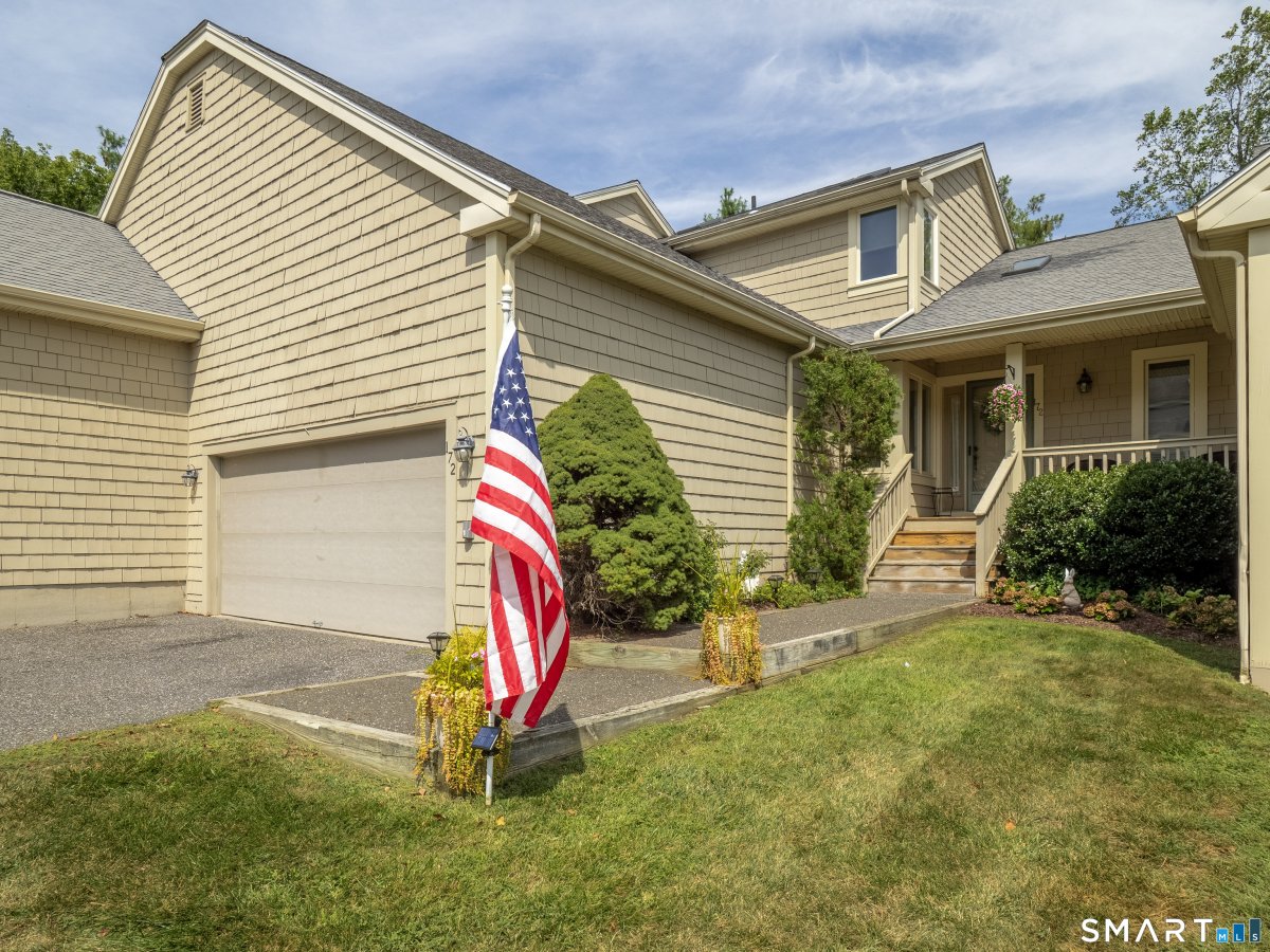 12 Boulevard Drive #31-172, Danbury, CT