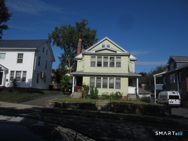 225-227 Beech Street, Holyoke, CT