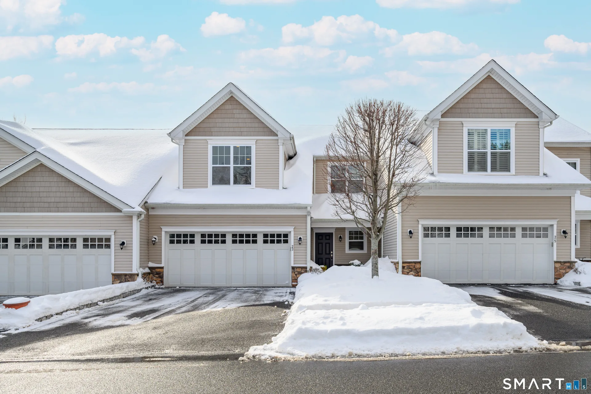 23 Woods Lane #23, Newtown, CT