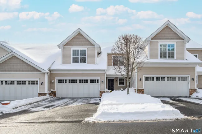 23 Woods Lane #23, Newtown, CT