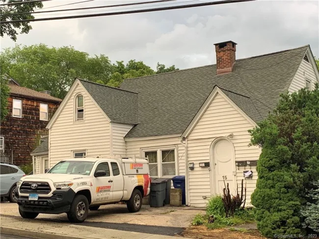 15 Spring Hill Avenue