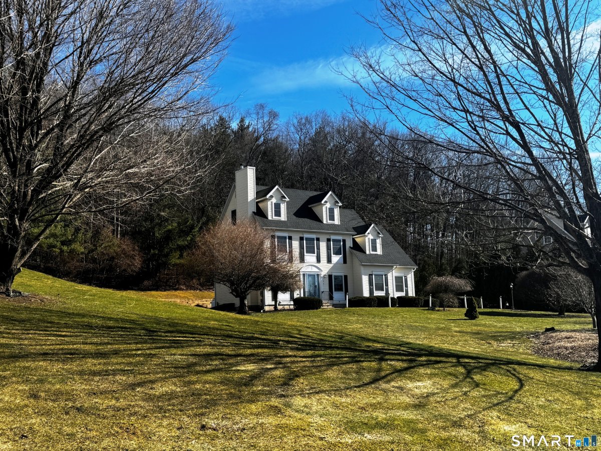 9 Candlewood Lane, Granby, CT