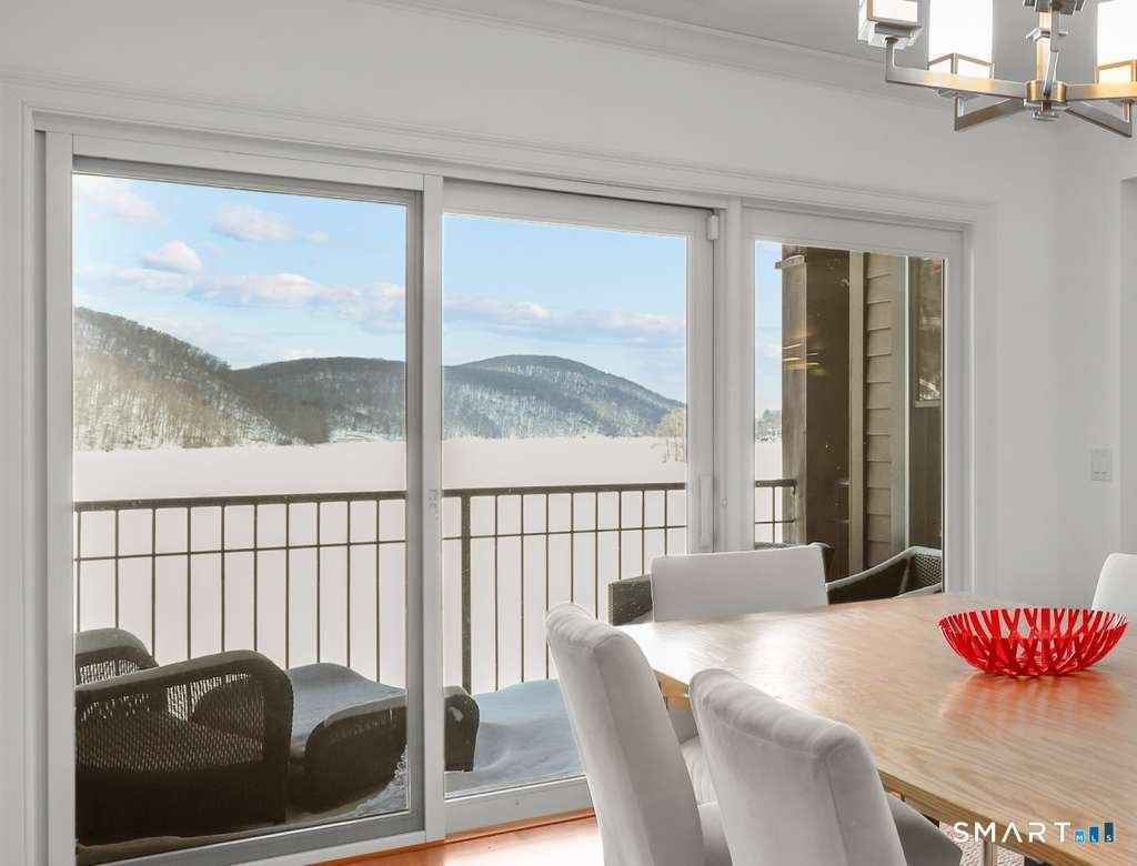 16 Hayestown Road #D303, Danbury, CT