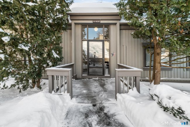 519 Heritage Village #D