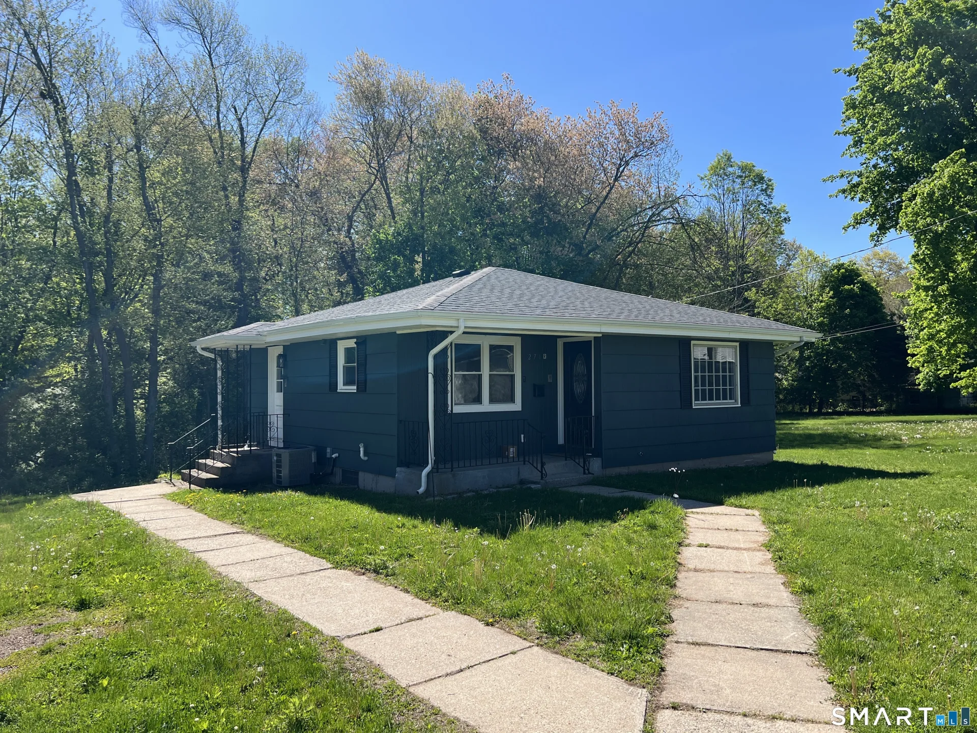 270R East Street, Plainville, CT