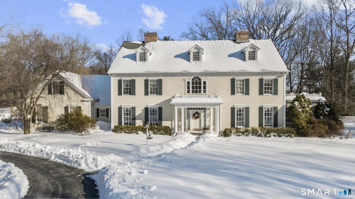 9 Perkins Road, Woodbridge, CT