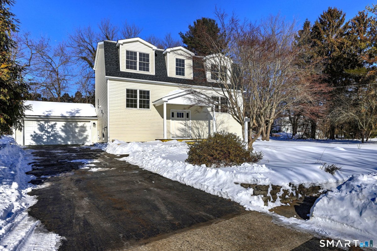 109 Green Meadow Road, Milford, CT