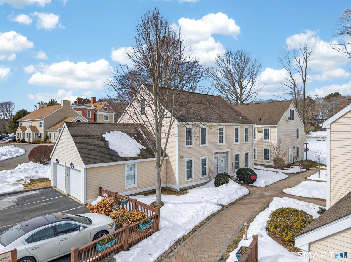 54 Rope Ferry Road #I154, Waterford, CT