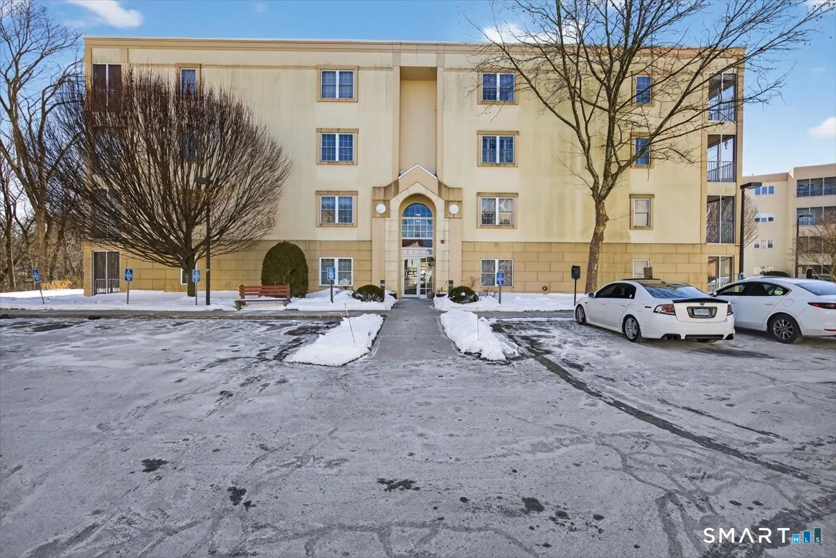 75 Washington Avenue #6-406, Hamden, CT