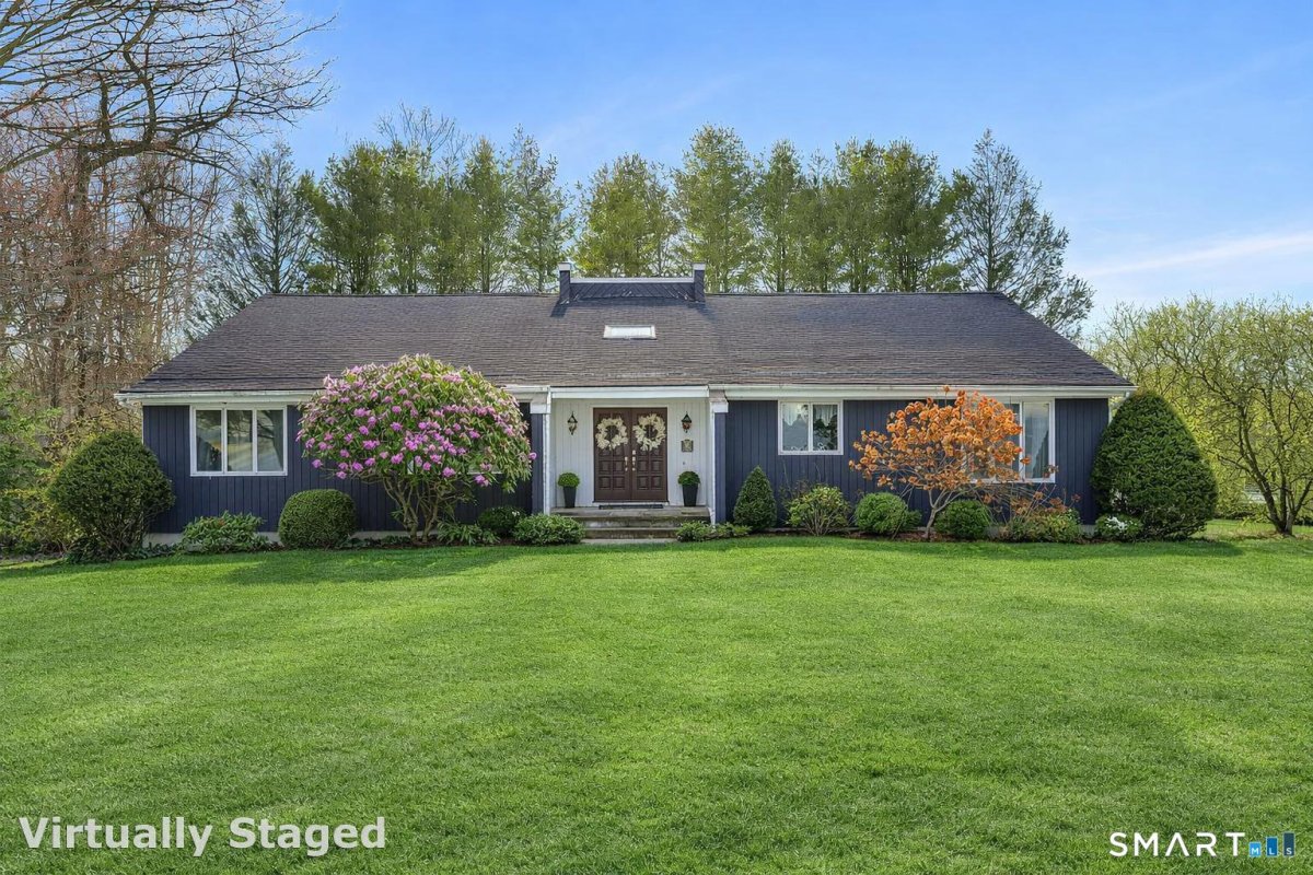 15 Glenarden Road, Trumbull, CT