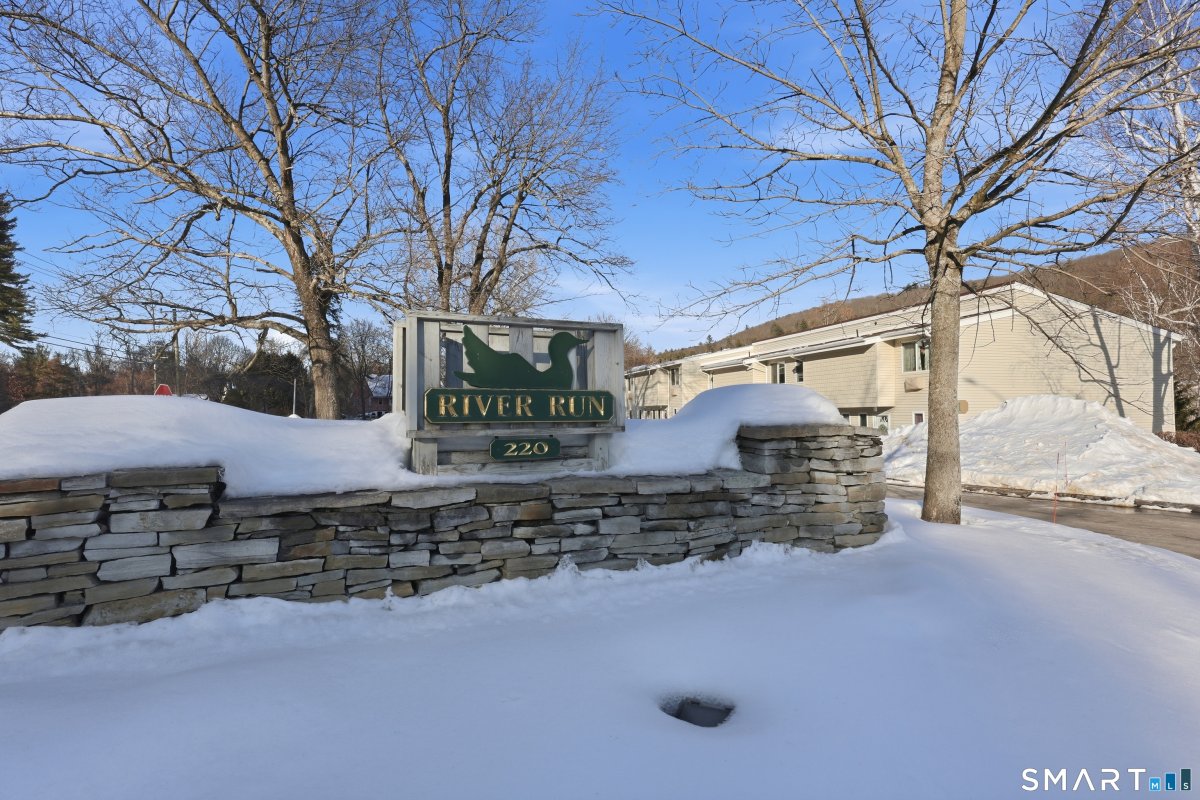 220 Main Street #2J, New Hartford, CT