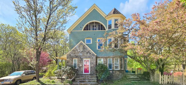 40 Maple Grove Avenue