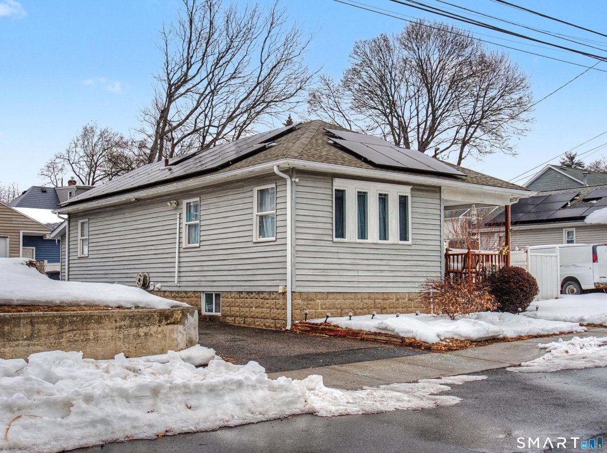 21 Matthews Street, Milford, CT