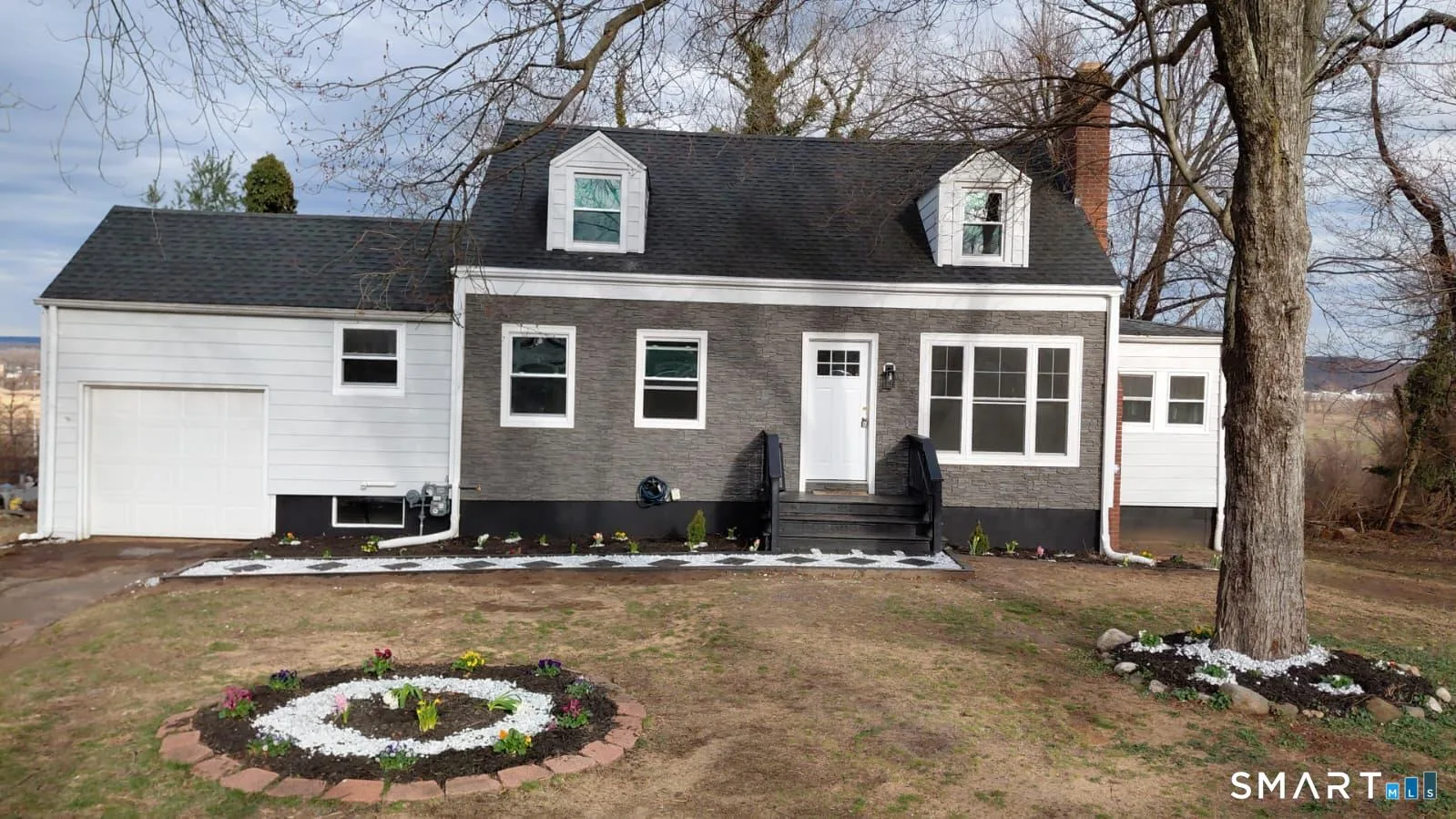 52 Vineyard Road, North Haven, CT