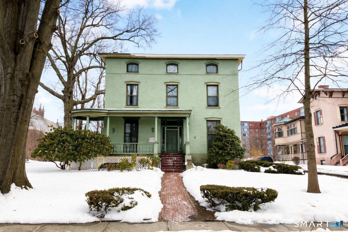 23 Charter Oak Place #APT 1, Hartford, CT