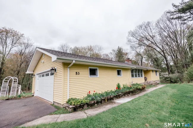 53 Tumble Brook Drive