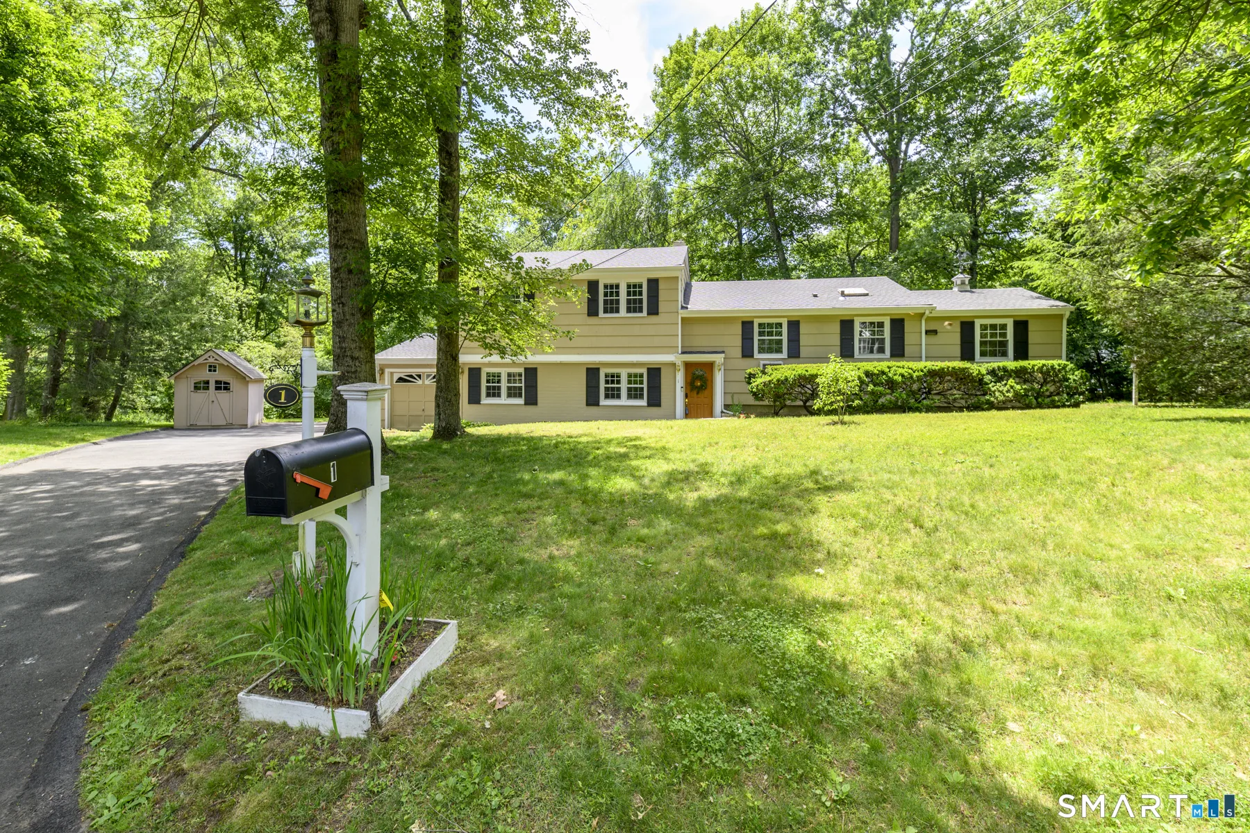 1 Little John Lane, Stamford, CT
